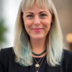 Jacqualyn Laughlin headshot